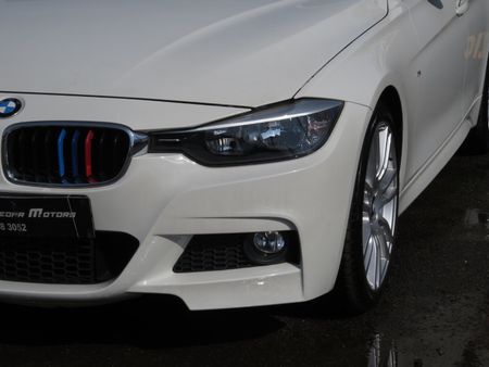 2012-BMW-3-Series-320i-M-Sport-Auto_2