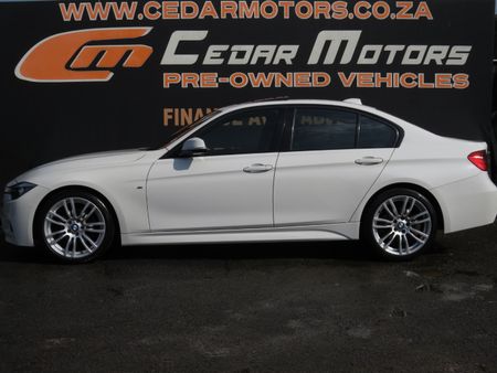 2012-BMW-3-Series-320i-M-Sport-Auto_5