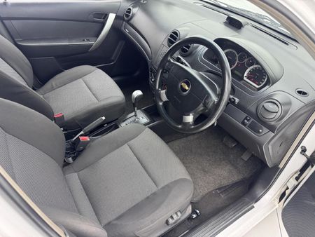 2010-Chevrolet-Aveo-16-LS_14