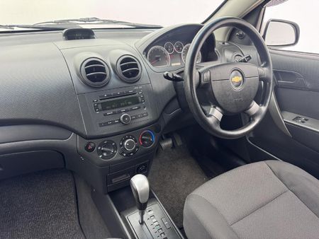 2010-Chevrolet-Aveo-16-LS_7