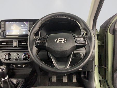 2024-Hyundai-Exter-12-Executive_10