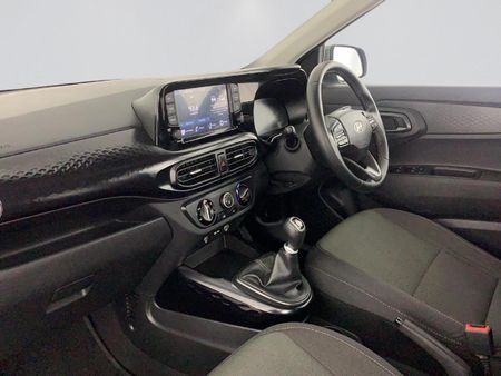 2024-Hyundai-Exter-12-Executive_12