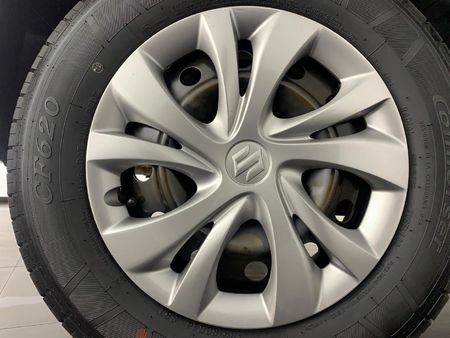 2023-Suzuki-Swift-12-GA_18