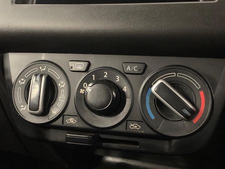2023-Suzuki-Swift-12-GA_8