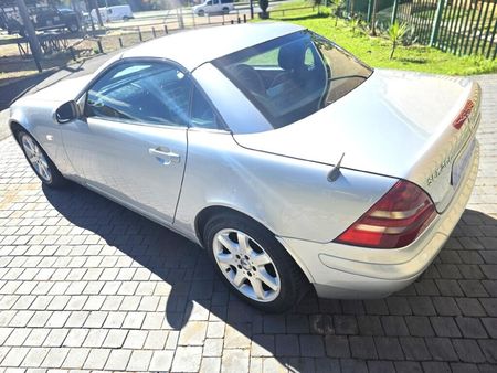 1997-Mercedes-Benz-SLK-200-Auto_3