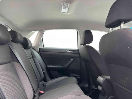 2025-Volkswagen-Polo-10-TSI-Life-Auto-DSG_11