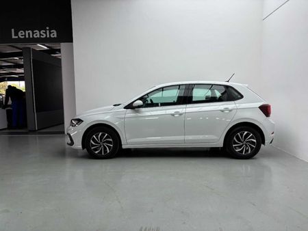 2025-Volkswagen-Polo-10-TSI-Life-Auto-DSG_3