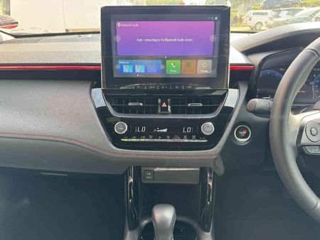 2025-Toyota-Corolla-Cross-18-GR-S_9