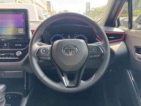 2025-Toyota-Corolla-Cross-18-GR-S_17
