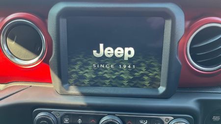 2025-Jeep-Gladiator-Rubicon-36-4x4-Auto-Double-Cab_5