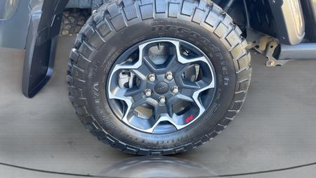 2025-Jeep-Gladiator-Rubicon-36-4x4-Auto-Double-Cab_7