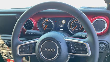 2025-Jeep-Gladiator-Rubicon-36-4x4-Auto-Double-Cab_8