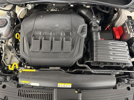 2021-Volkswagen-Polo-20-GTI-Auto-147kW_13