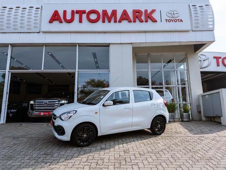 2025-Toyota-Vitz-10-XR_0