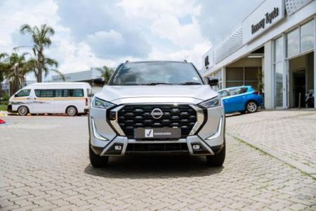 2025-Nissan-Magnite-10-Acenta-Plus-AMT_1