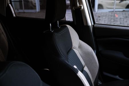 2026-Toyota-Urban-Cruiser-15-XR-Auto_10