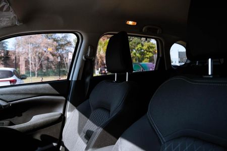 2026-Toyota-Urban-Cruiser-15-XR-Auto_7