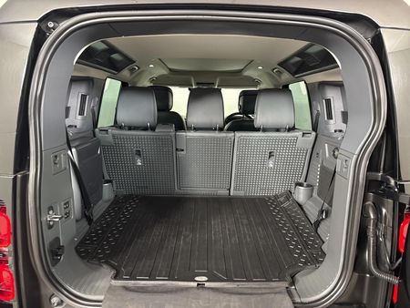 2022-Land-Rover-Defender-110-P400-HSE-294kW_12