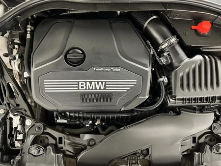 2020-BMW-1-Series-118i-Sport-Line_14