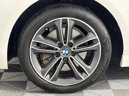 2020-BMW-1-Series-118i-Sport-Line_4