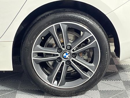 2020-BMW-1-Series-118i-Sport-Line_6