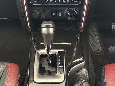 2023-Toyota-Fortuner-28-GD-6-4x4-VX-Auto_10