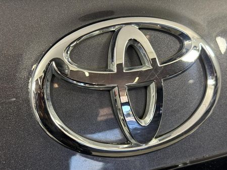 2023-Toyota-Fortuner-28-GD-6-4x4-VX-Auto_11