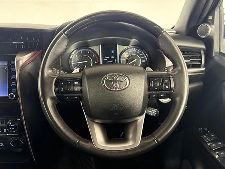2023-Toyota-Fortuner-28-GD-6-4x4-VX-Auto_12