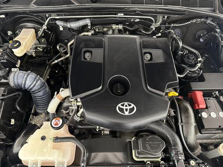2023-Toyota-Fortuner-28-GD-6-4x4-VX-Auto_13