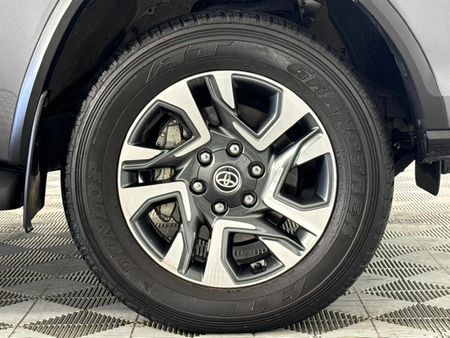 2023-Toyota-Fortuner-28-GD-6-4x4-VX-Auto_5