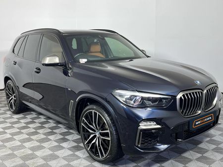 2019-BMW-X5-M50d_14