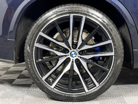 2019-BMW-X5-M50d_6