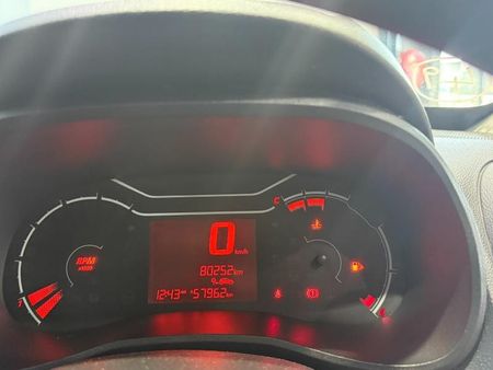 2022-Renault-Kwid-10-Expression_2