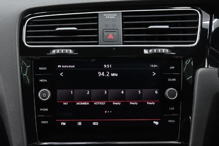 2020-Volkswagen-Golf-VII-GTI-20-TSI-Auto-TCR_13