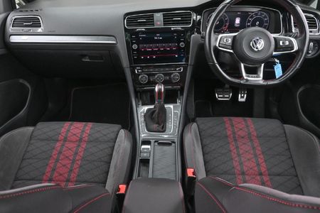 2020-Volkswagen-Golf-VII-GTI-20-TSI-Auto-TCR_7