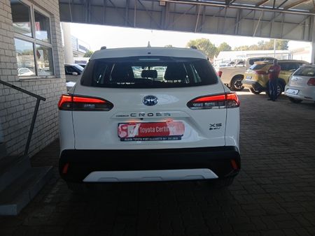 2025-Toyota-Corolla-Cross-18-XS-Hybrid_4