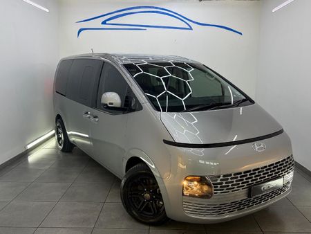 2024-Hyundai-Staria-22d-Multicab-Auto-5-Seat_0