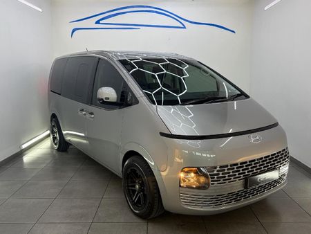 2024-Hyundai-Staria-22d-Multicab-Auto-5-Seat_15