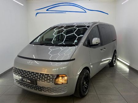 2024-Hyundai-Staria-22d-Multicab-Auto-5-Seat_17