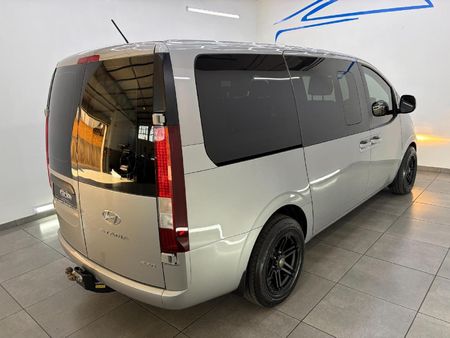 2024-Hyundai-Staria-22d-Multicab-Auto-5-Seat_5