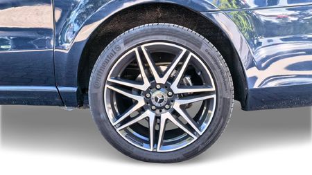 2020-Mercedes-Benz-V-Class-V-250d-Avantgarde-Auto_4