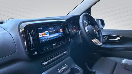 2025-Mercedes-Benz-Vito-119-20-CDI-Tourer-Select-Auto_13