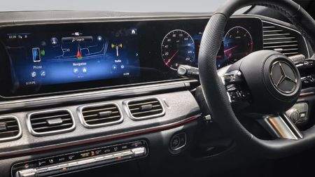 2025-Mercedes-Benz-GLE-Coupe-450D-4Matic_12