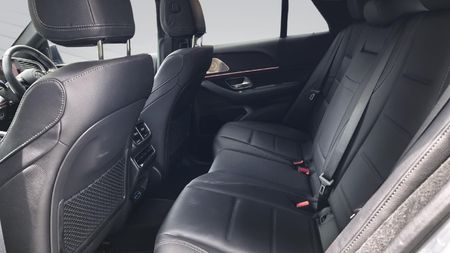2025-Mercedes-Benz-GLE-Coupe-450D-4Matic_16