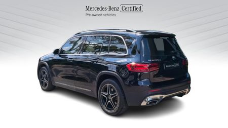 2025-Mercedes-Benz-GLB-220d-4Matic_11