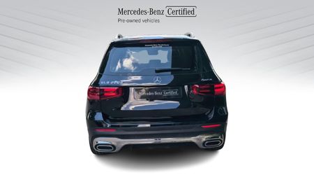 2025-Mercedes-Benz-GLB-220d-4Matic_6