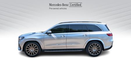 2025-Mercedes-Benz-GLS-580-4Matic-AMG-Line_9