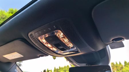 2025-Mercedes-Benz-GLS-580-4Matic-AMG-Line_22
