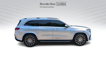 2025-Mercedes-Benz-GLS-580-4Matic-AMG-Line_2