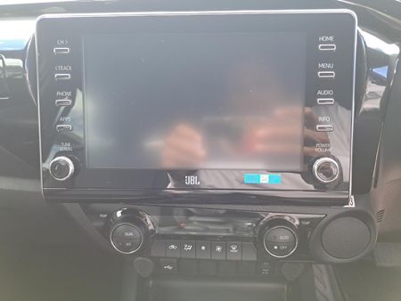 2026-Toyota-Hilux-28-GD-6-Raised-Body-Legend-Auto-Double-Cab_12